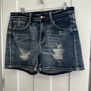 NWOT Judy Blue Dark Wash Distressed Jean Shorts